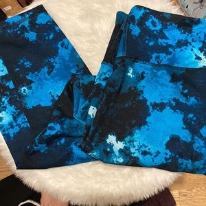 Old navy active 7/8 length work out pants